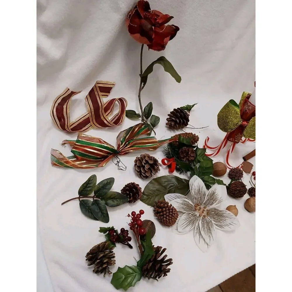 VNTG Christmas Decor Accessories Rose Pine cones Ribbons‎ Candycane Candles Nuts
